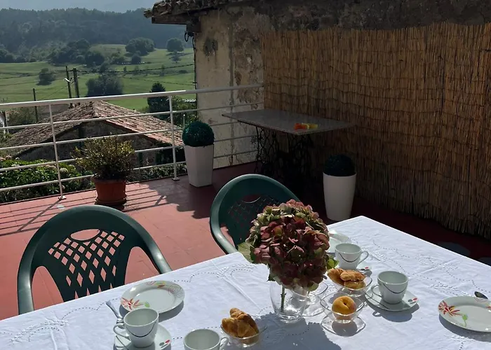 Gestiona2r- Casa En 6 * Niembro